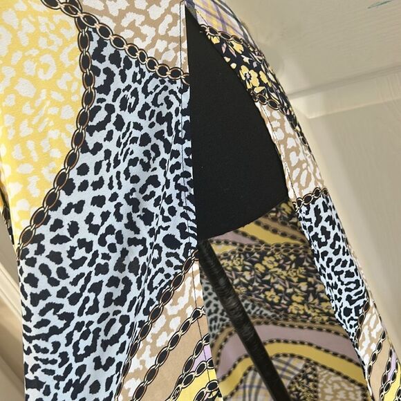 New York Printed Button Side High Slit Down Tunic Top(Size Small) - Picture 6 of 8